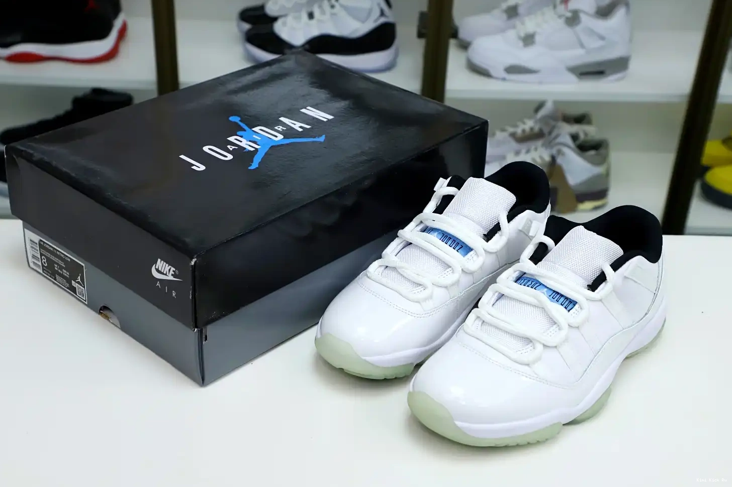 AIR BLUE RETRO Kimikick LEGEND LOW 11 JORDAN 0812
